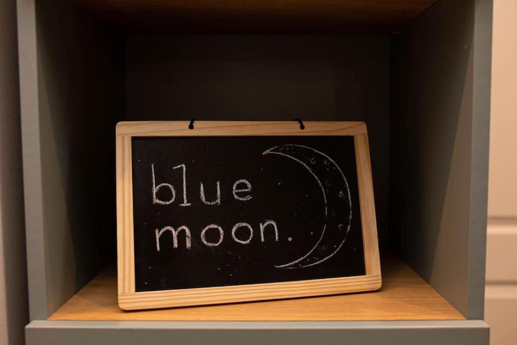 Blue Moon. Cozy Apartment Near Iulius Mall Κλουζ-Ναπόκα Εξωτερικό φωτογραφία